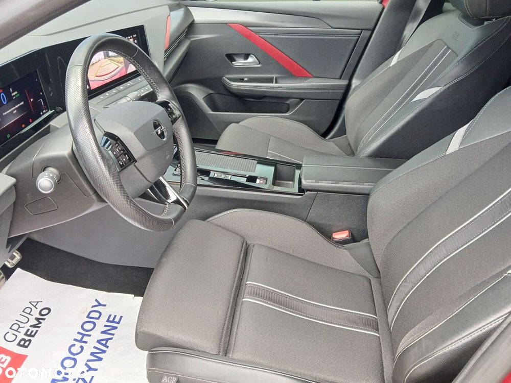 Opel Astra 1.6 T Plug-in Hybrid GS - 11