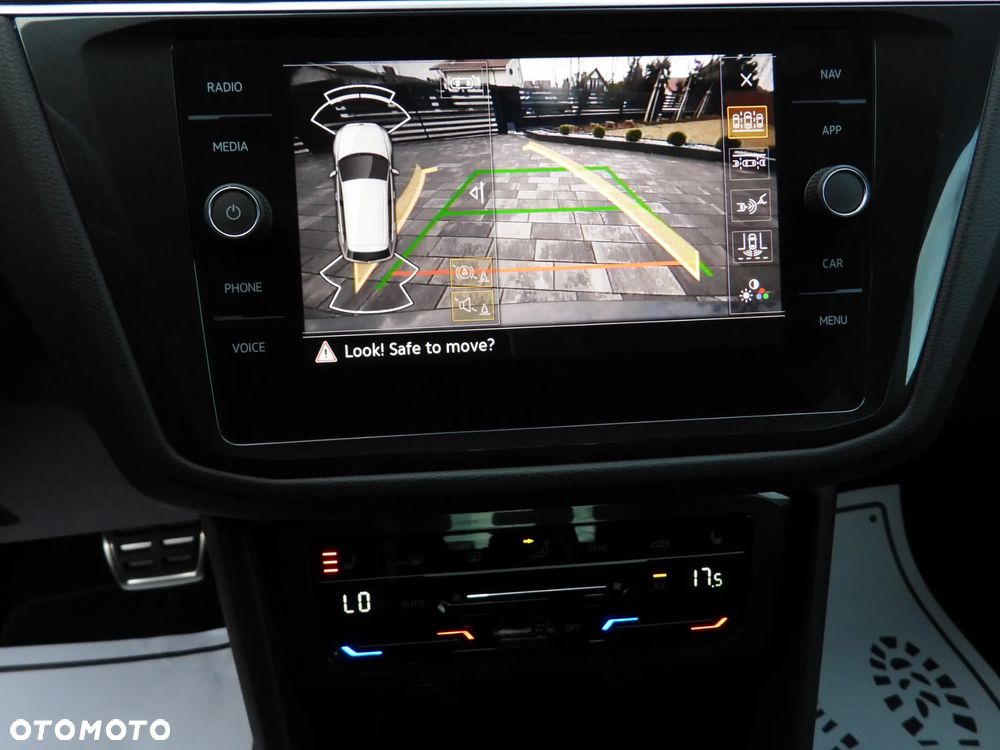 Volkswagen Tiguan - 33