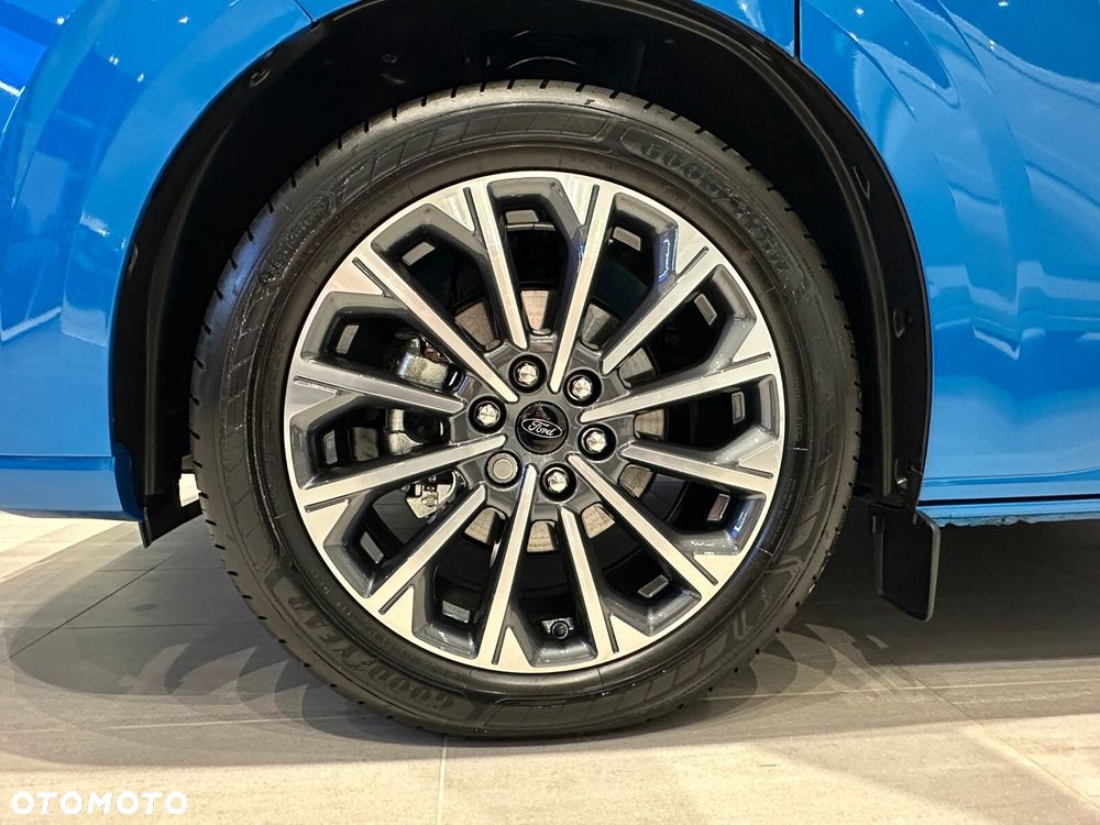 Ford Tourneo Custom - 7