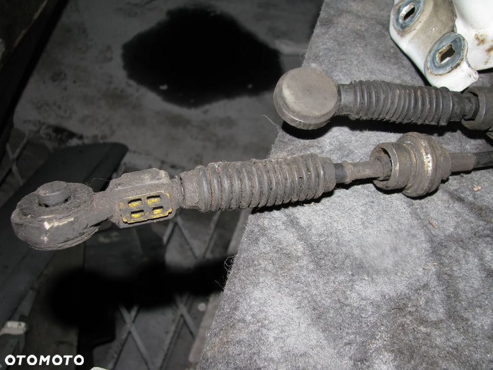 WYBIERAK LINKI ZMIANY BIEGÓW OPEL VIVARO A TRAFIC II 6 biegów 1.9 CDTI - 4