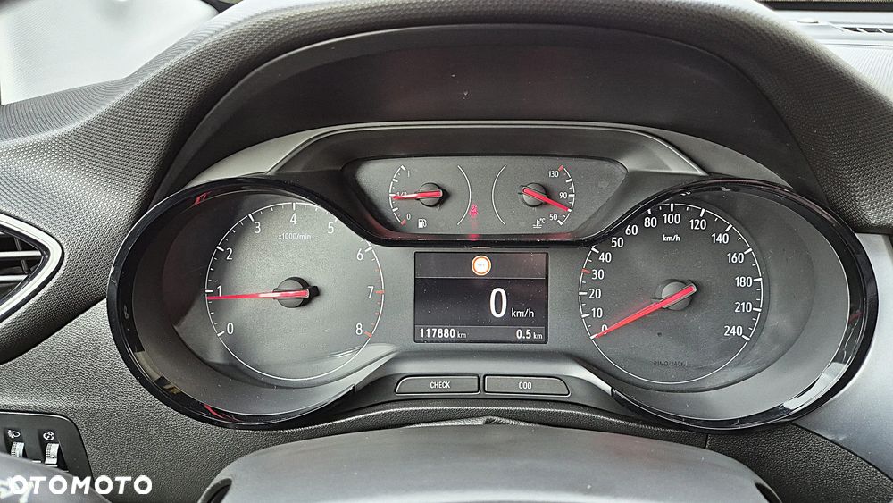 Opel Crossland X 1.2 T Design Line S&S - 29