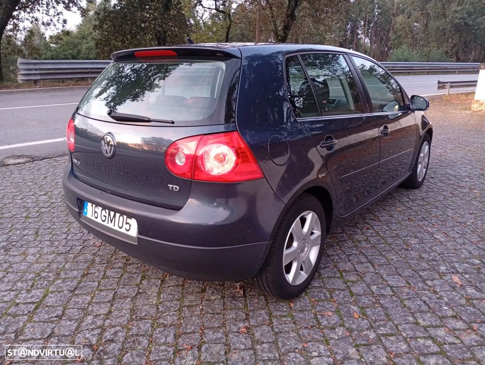 VW Golf 1.9 TDi Confortline DSG 7V - 5