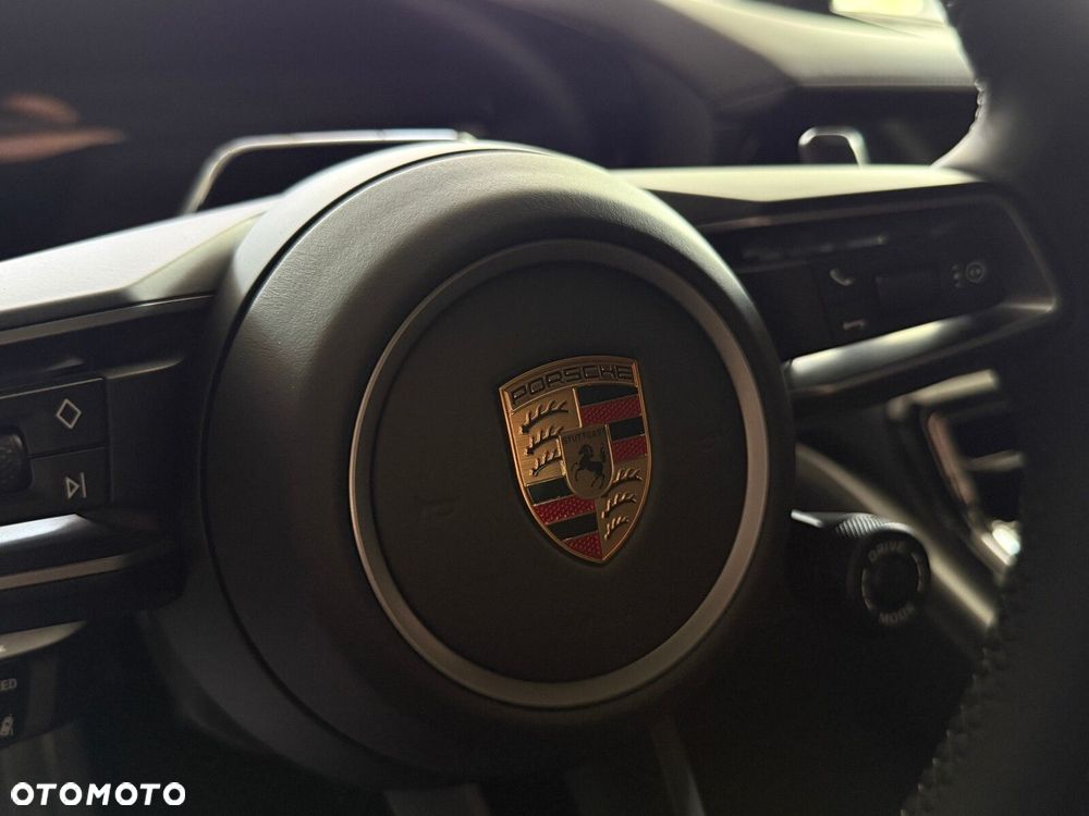 Porsche Panamera - 22