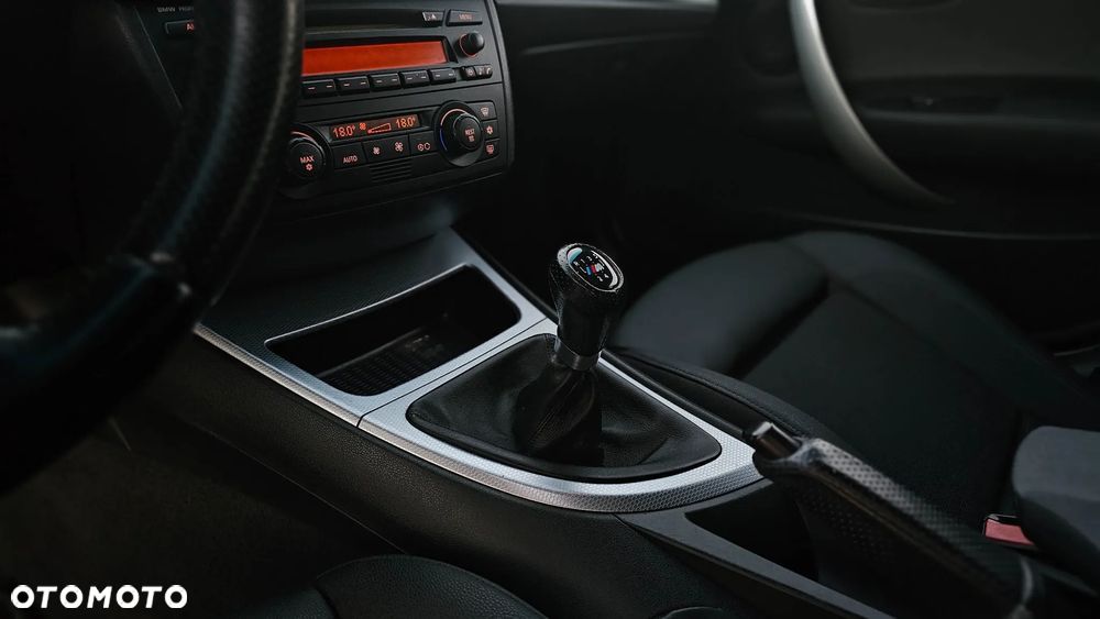 BMW Seria 1 118i - 13