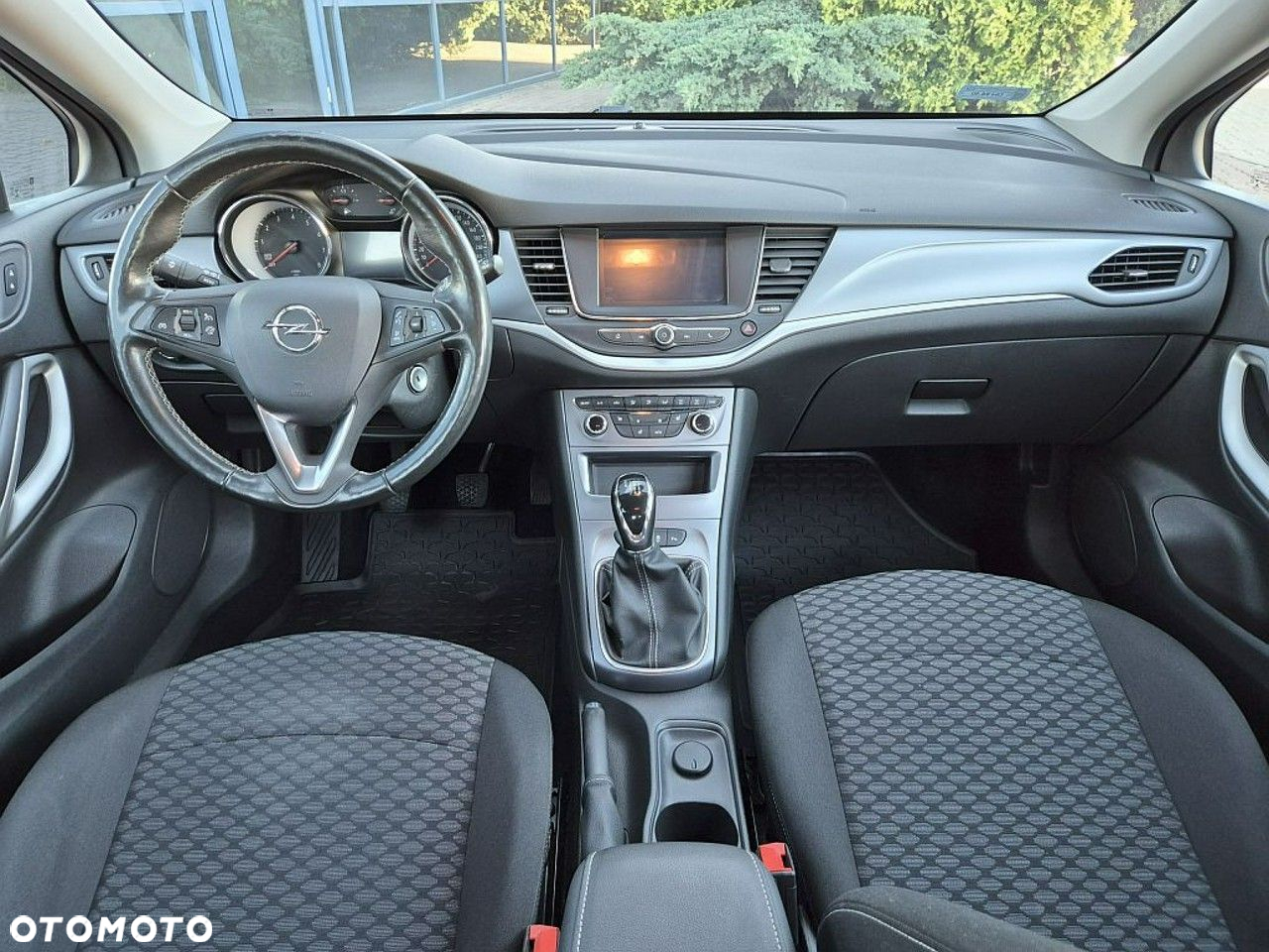 Opel Astra V 1.2 T Edition S&S - 6
