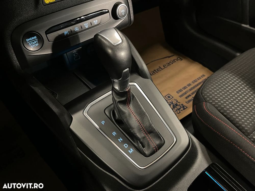 Ford Focus 1.0 EcoBoost Hybrid Aut. ST-LINE - 23