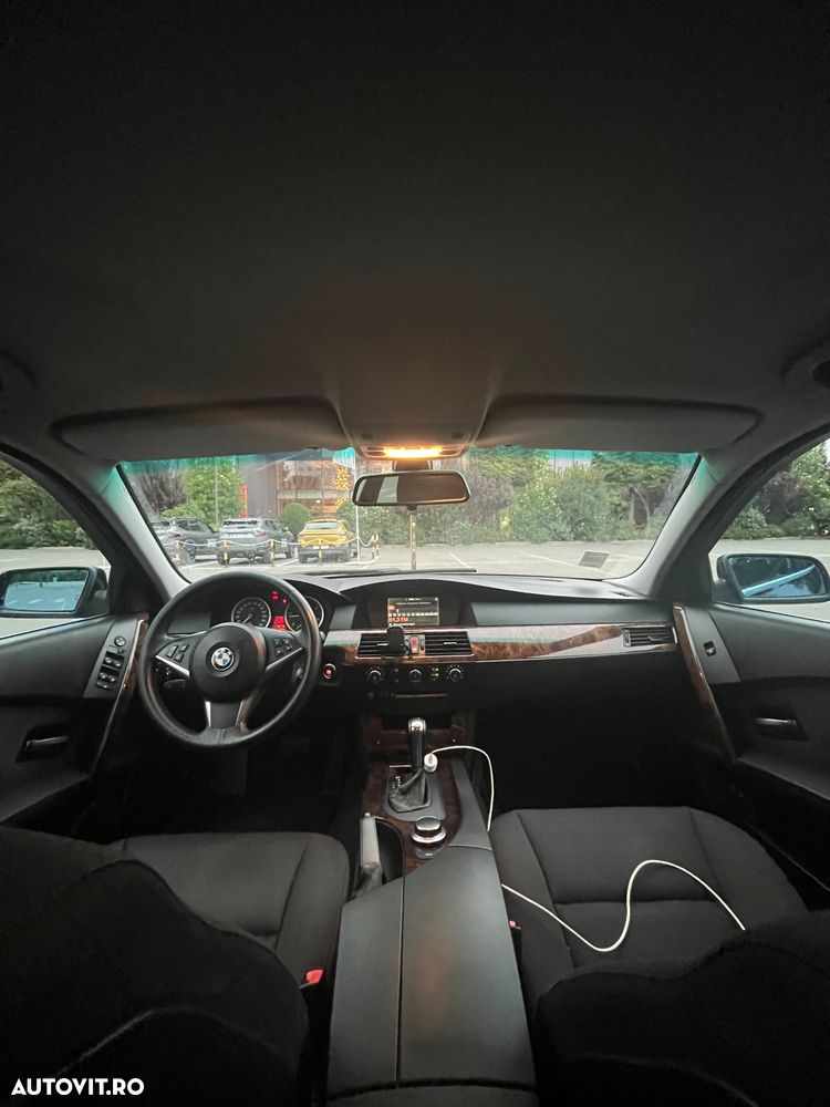 BMW Seria 5 520d Aut. - 10