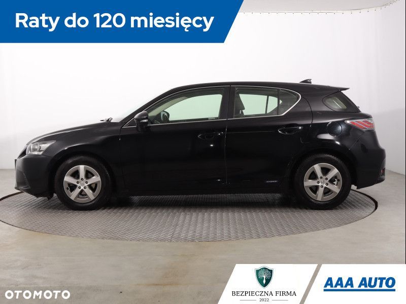 Lexus CT - 3