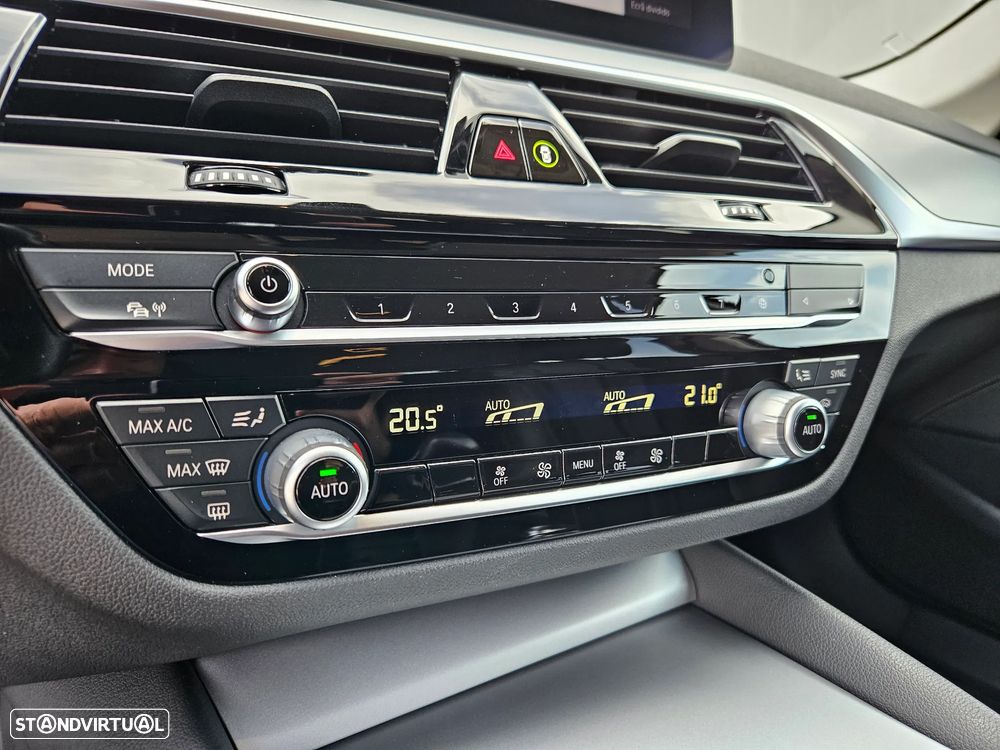 BMW 520 d Line Luxury Auto - 32