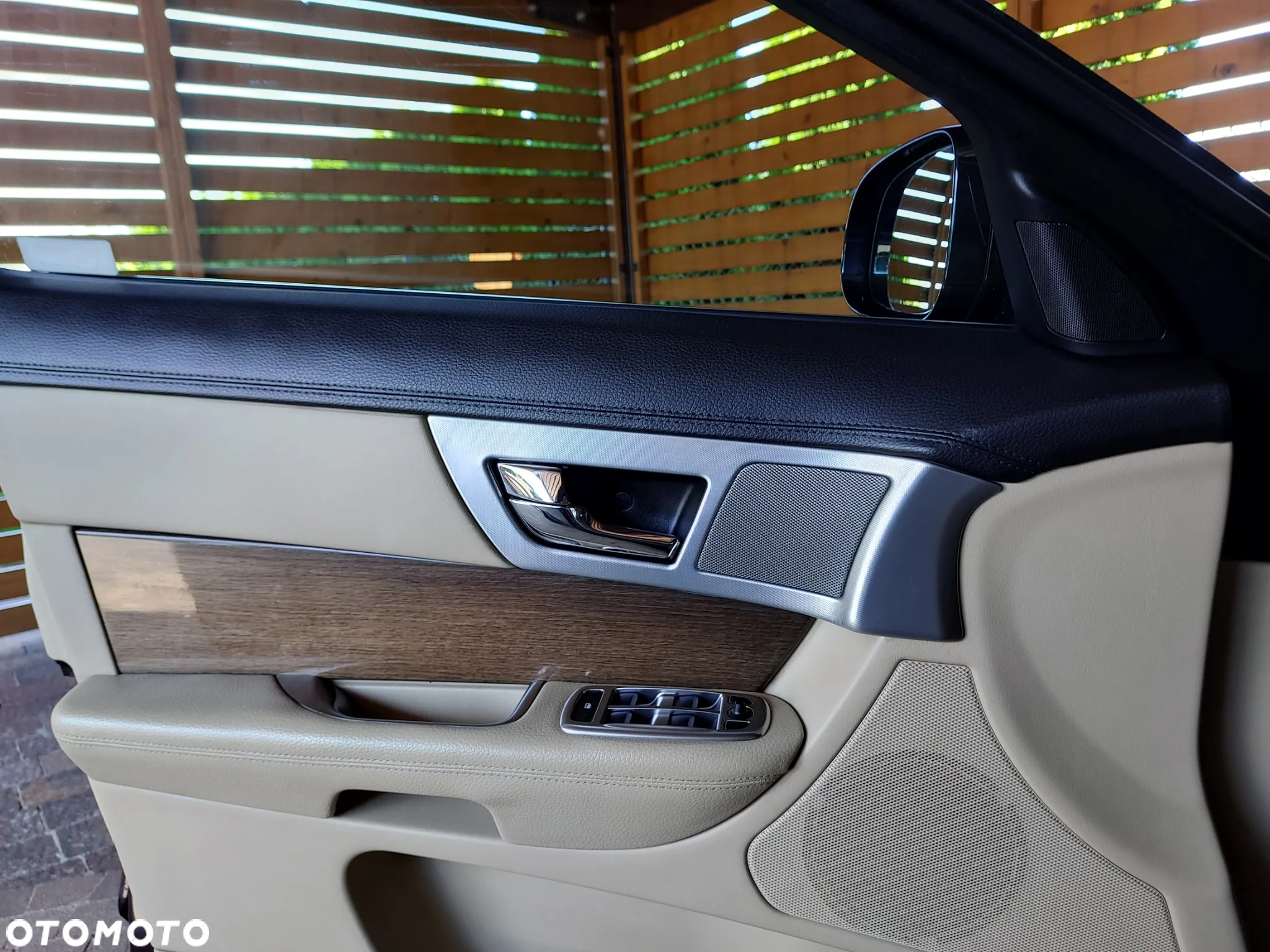 Jaguar XF 3.0 T AWD Classic - 23