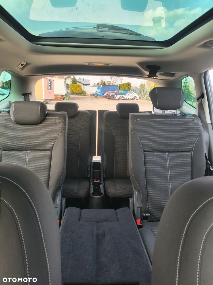 Opel Zafira - 12