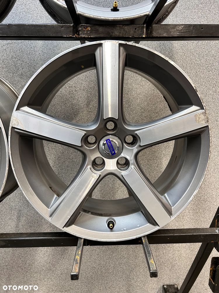 4 FELGI ALU. VOLVO C70, V70, S60, V60, S80, V40  18'' 8J ET45 - 11