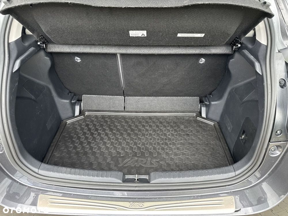 Toyota Yaris - 21