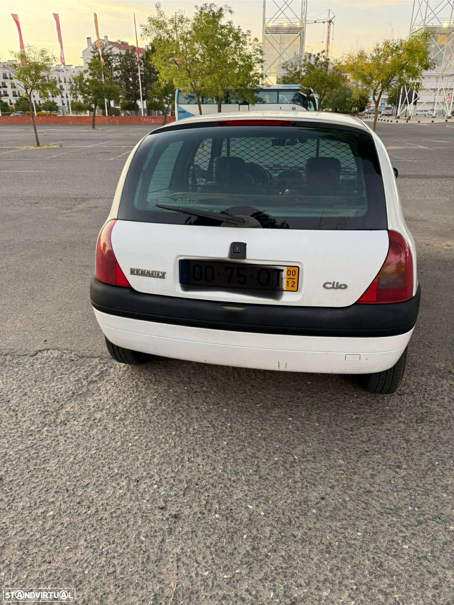 Renault Clio 1.9 D RN - 7