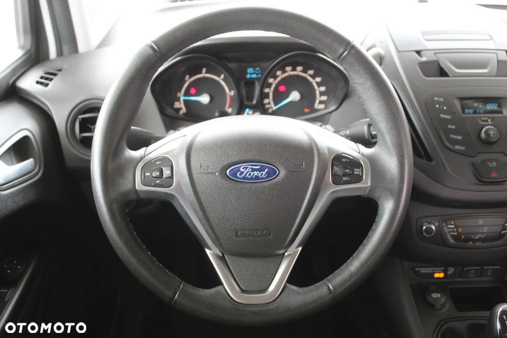 Ford Tourneo Courier 1.5 TDCi Trend - 19