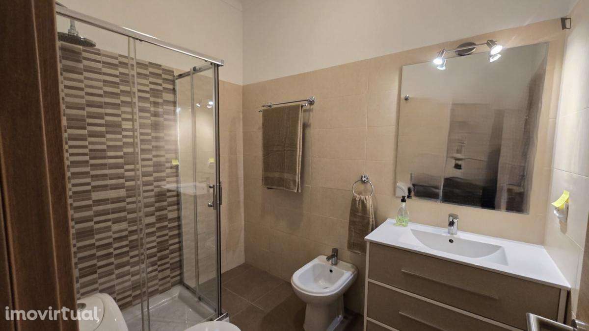 Quarto - localizado em Lumiar Lisbon - Grande imagem: 2/13