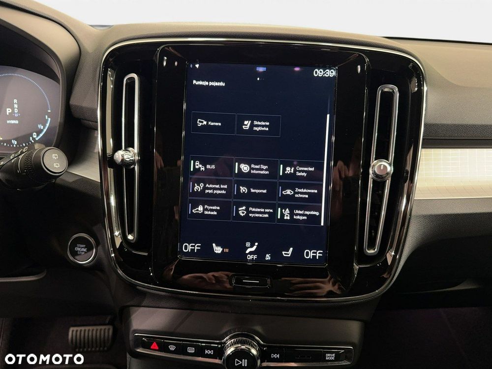 Volvo XC 40 - 29