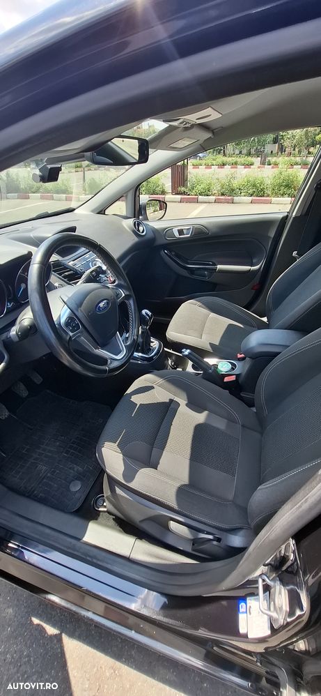 Ford Fiesta - 8