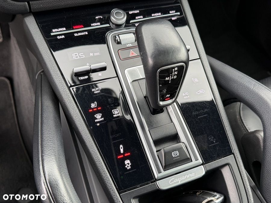 Porsche Cayenne Tiptronic S - 24