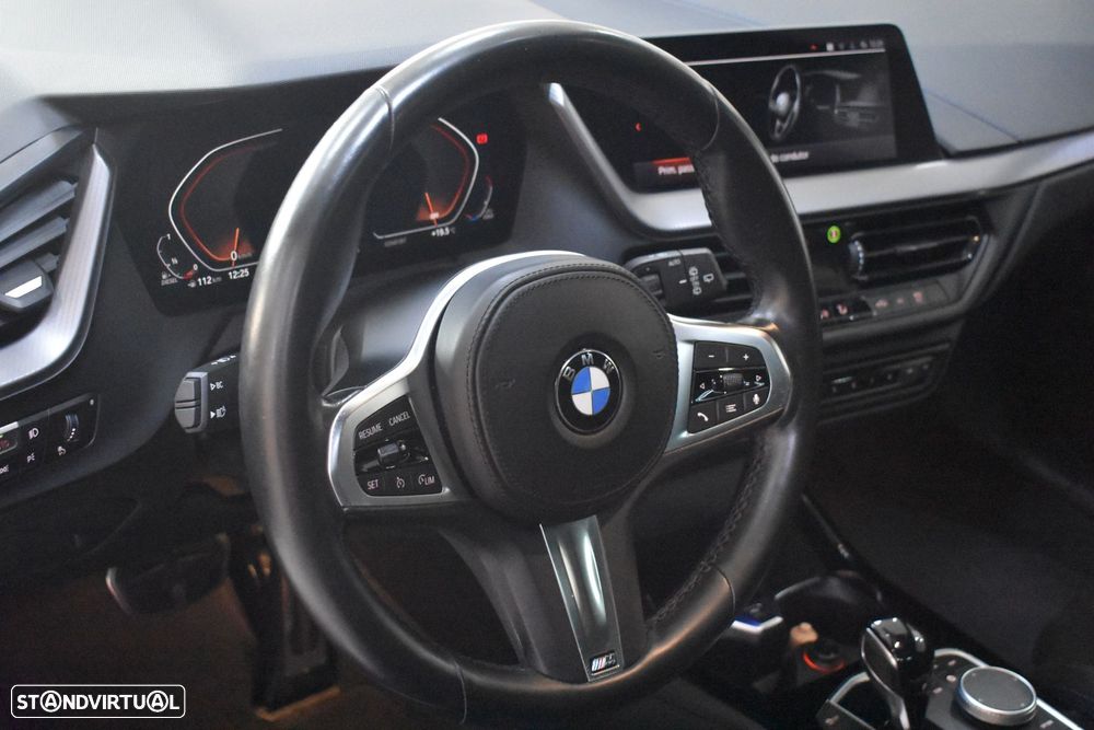 BMW 116 d Pack Desportivo M Auto - 30