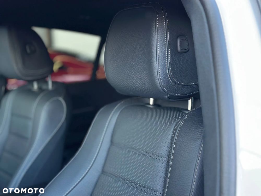 Mercedes-Benz GLE - 13