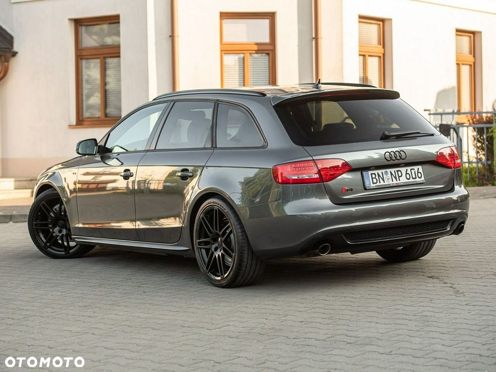 Audi A4 Avant - 15