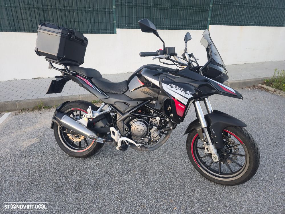 Benelli TRK 251 - 1