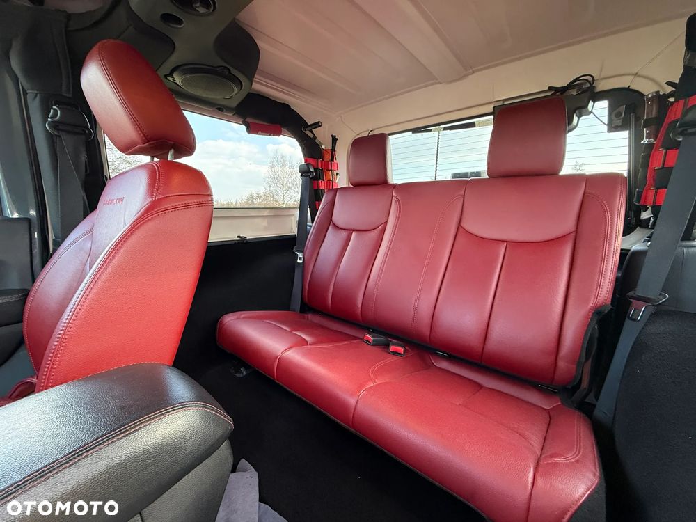 Jeep Wrangler - 6