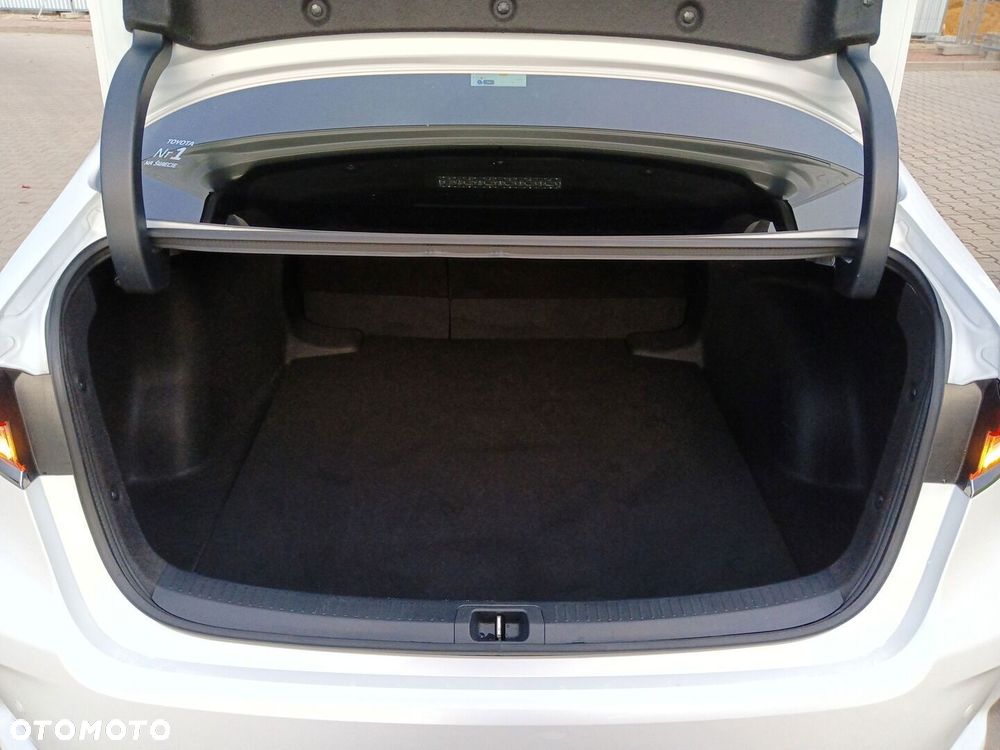 Toyota Corolla 1.8 Hybrid Style - 13