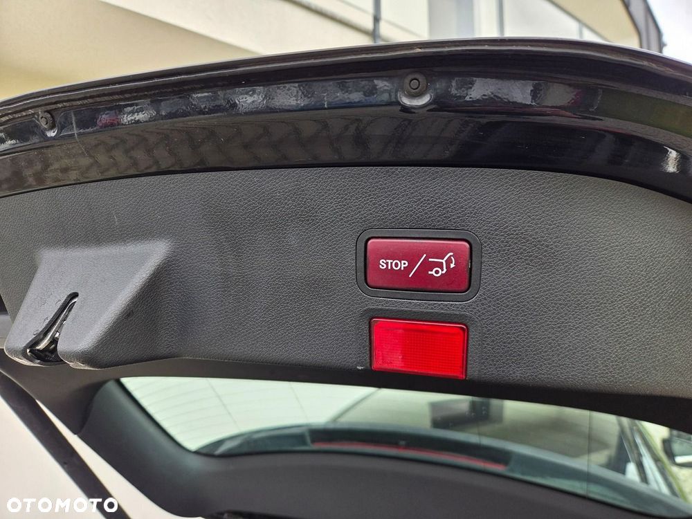 Mercedes-Benz CLA - 13