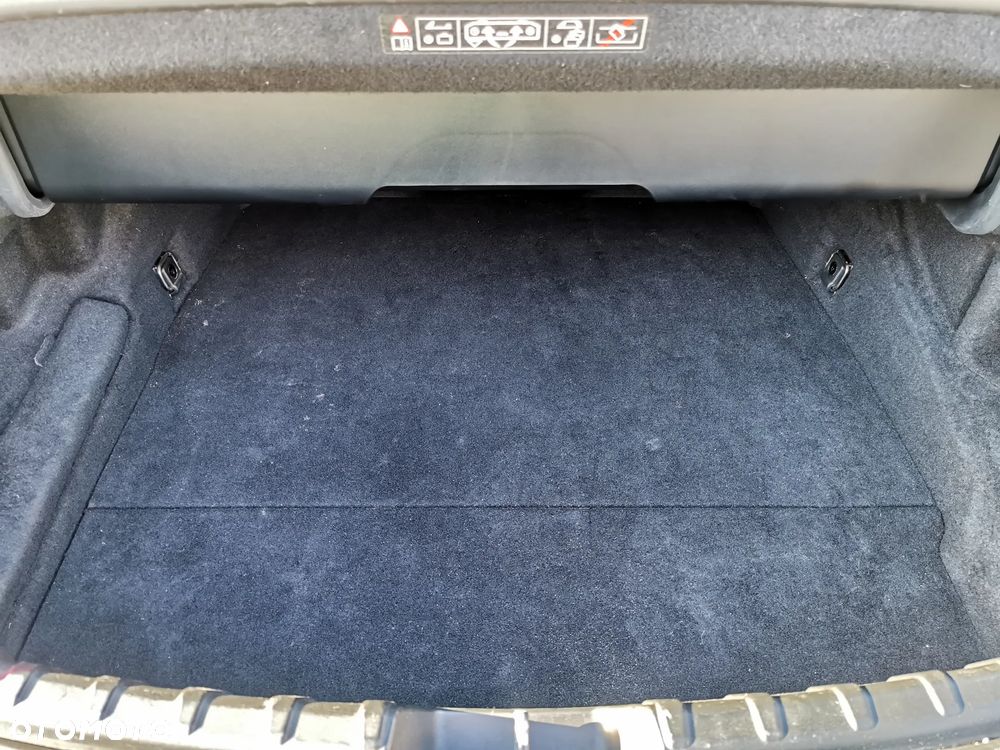 BMW Seria 6 640i - 32