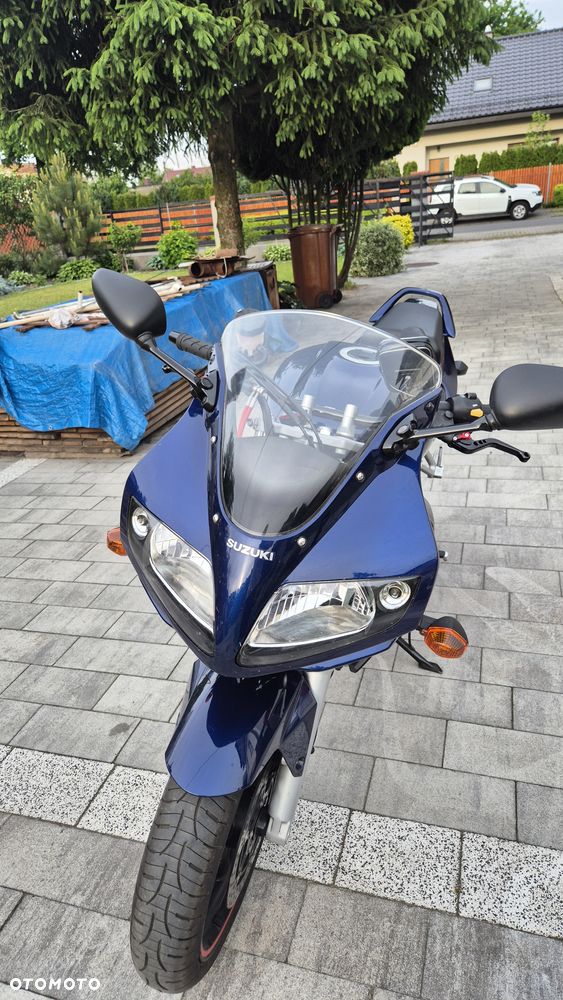Suzuki SV - 12