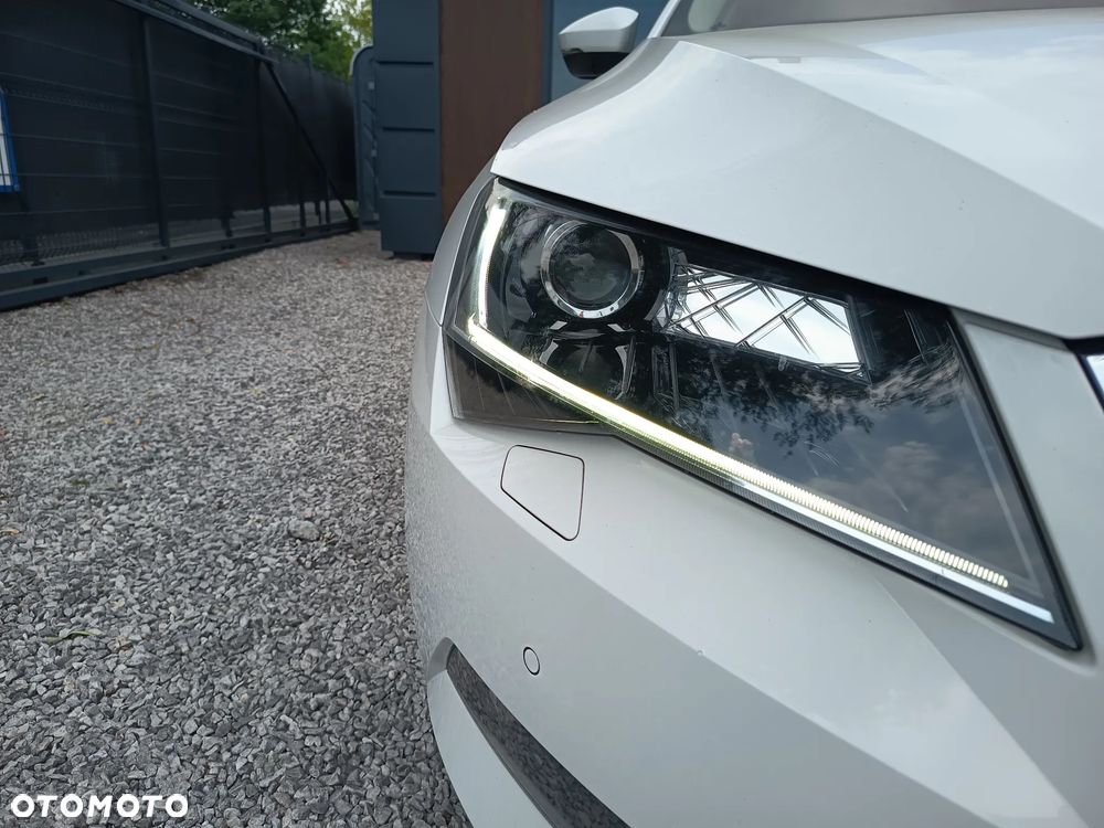 Skoda Superb 2.0 TDI Style DSG7 - 8
