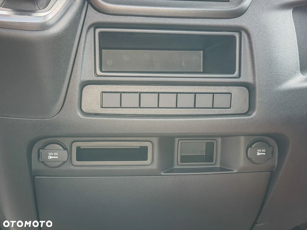 Iveco Daily 35S18HA8 - Autolaweta z VDI 3.0 Automat 180KM - Dostępne od ręki! GSC Gorzów! - 34