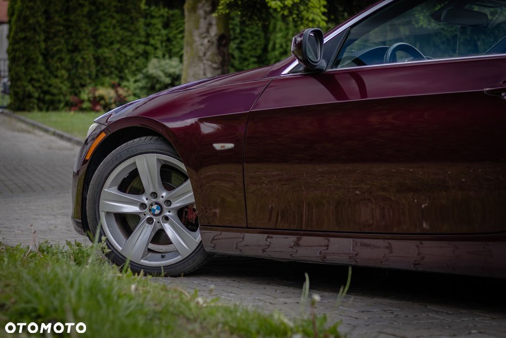 BMW Seria 3 335i xDrive Edition Exclusive - 3