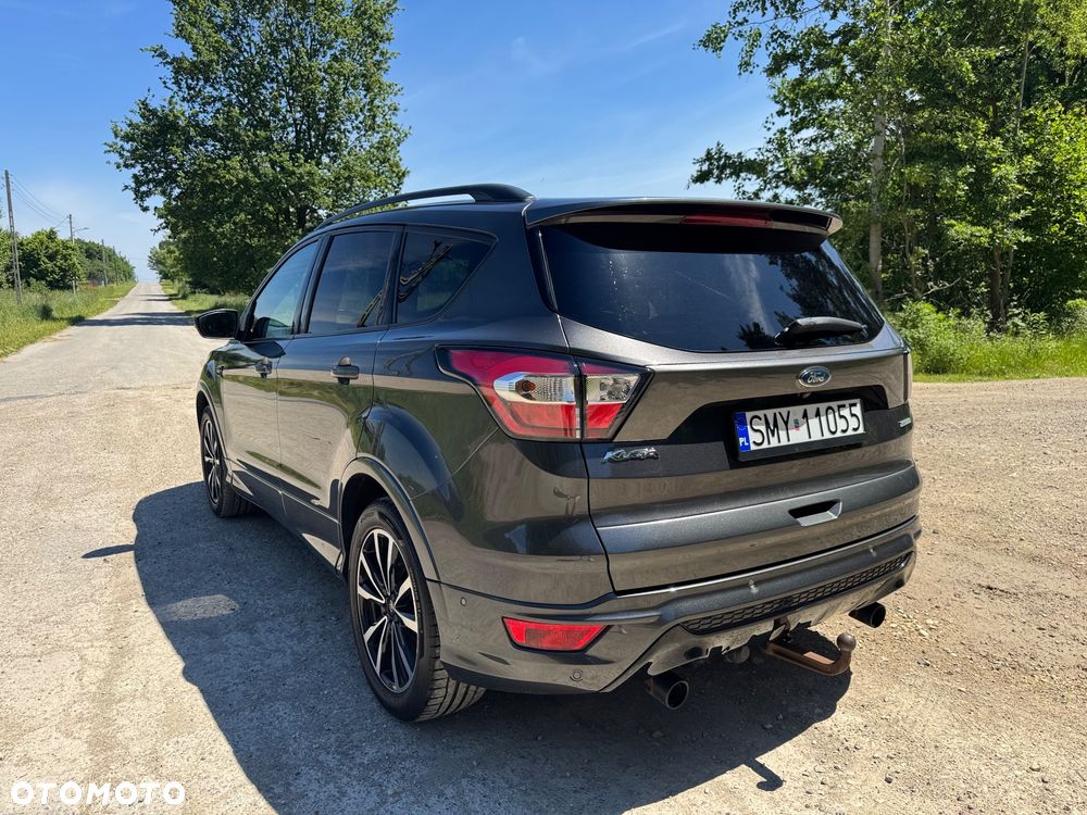 Ford Kuga 1.5 EcoBoost 2x4 ST-Line - 9