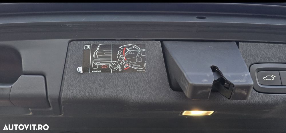 Volvo XC 60 Recharge T6 Twin Engine eAWD Inscription Expression - 34
