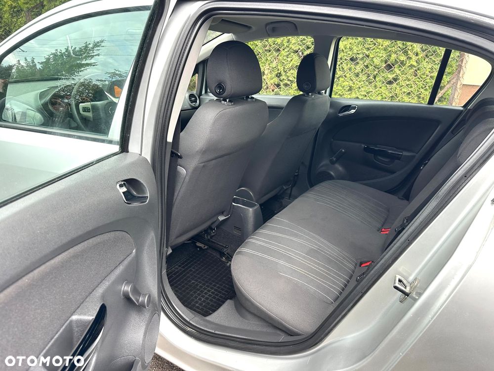 Opel Corsa 1.2 16V Innovation - 9