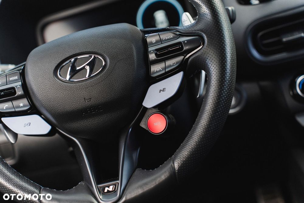 Hyundai Kona - 32