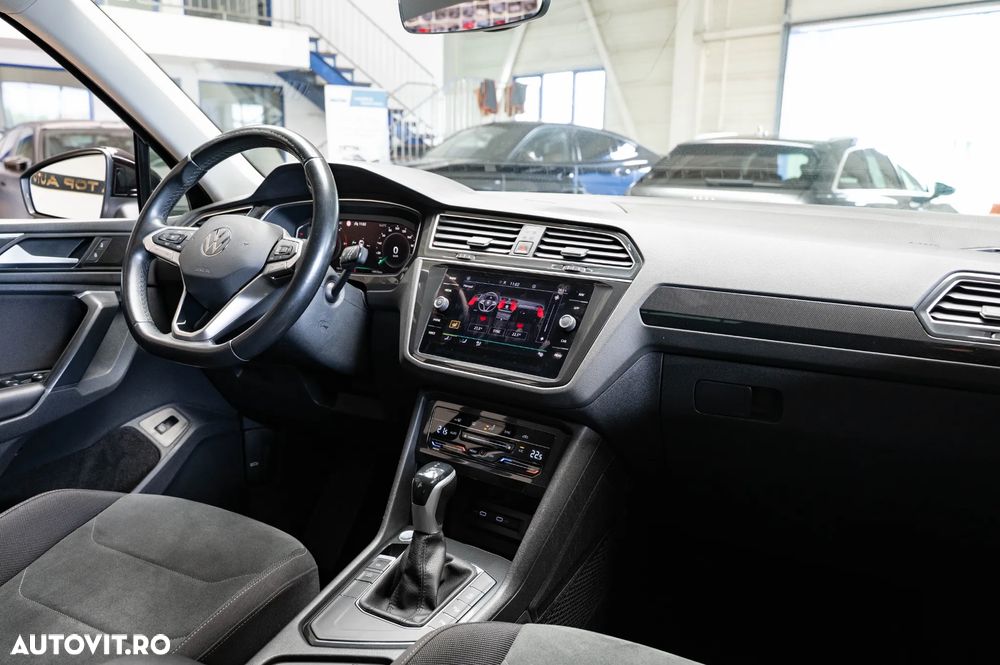 Volkswagen Tiguan 2.0 TDI SCR DSG Elegance - 27