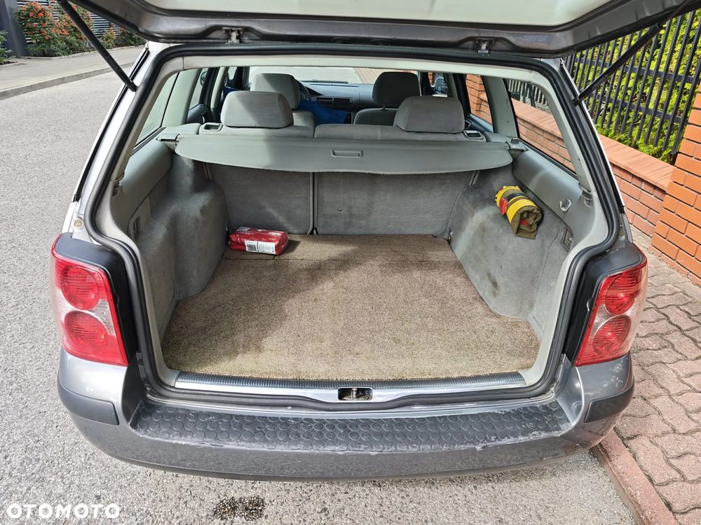 Volkswagen Passat 1.8T Comfortline - 9