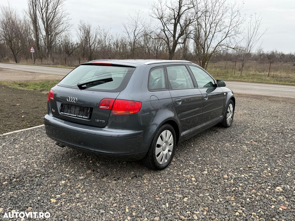 Audi A3 1.9 TDI Sportback DPF Ambition - 8