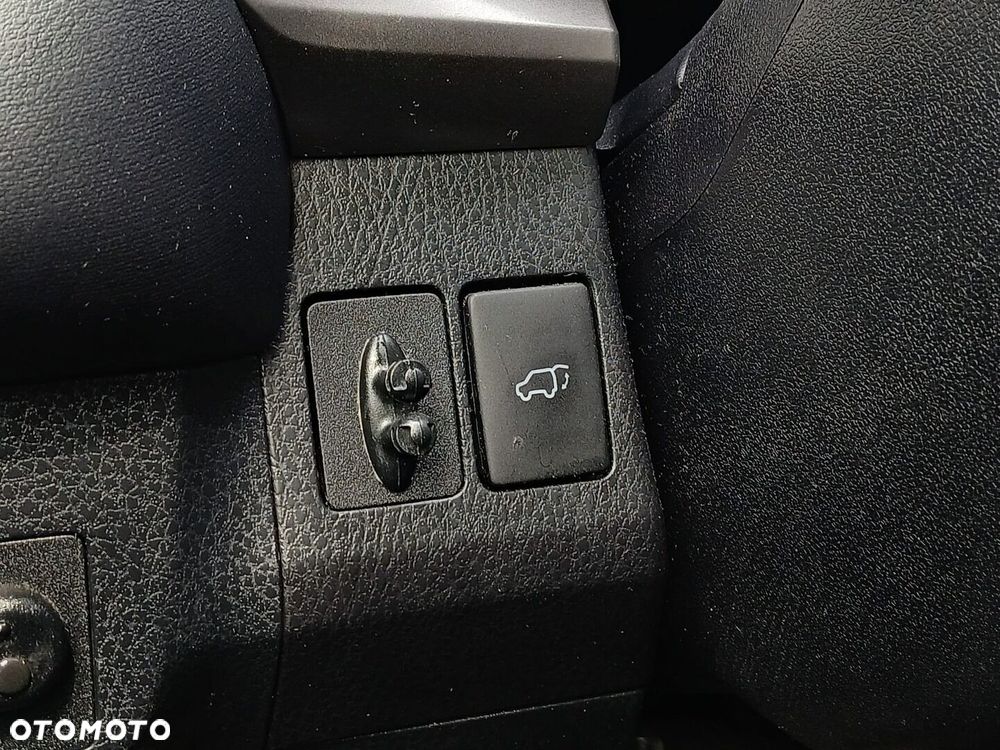 Toyota RAV4 Hybrid Premium 4x2 - 37