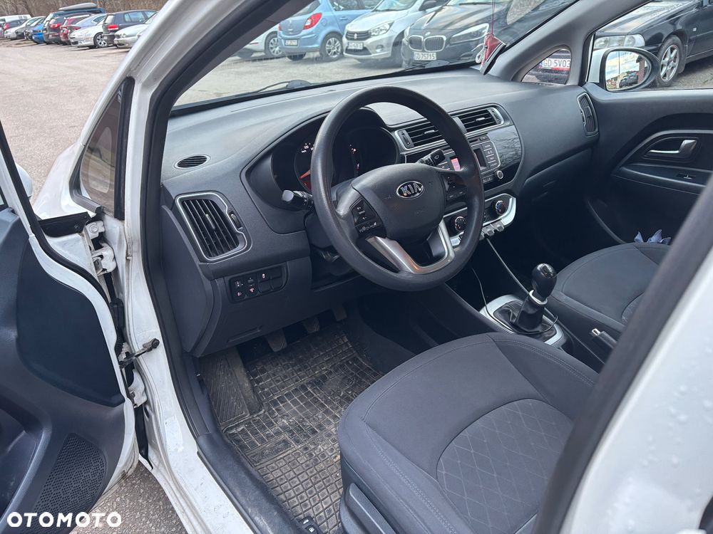 Kia Rio 1.4 M - 7