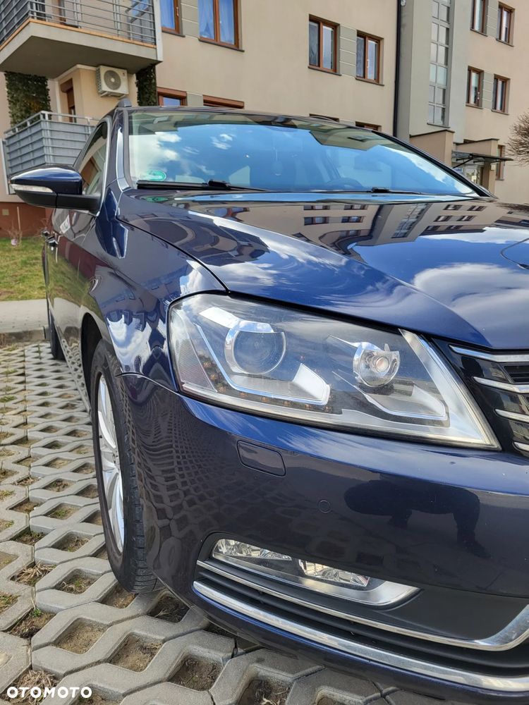 Volkswagen Passat 2.0 TDI Highline - 11
