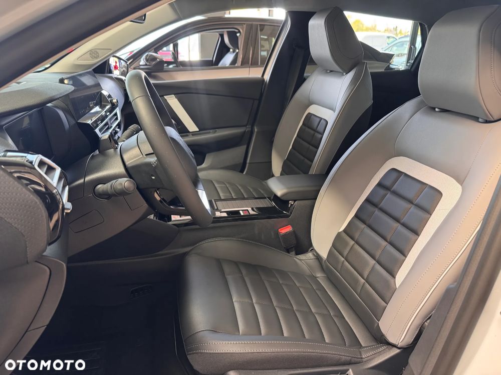 Citroën C4X 1.2 mHEV Max eDCT6 - 11