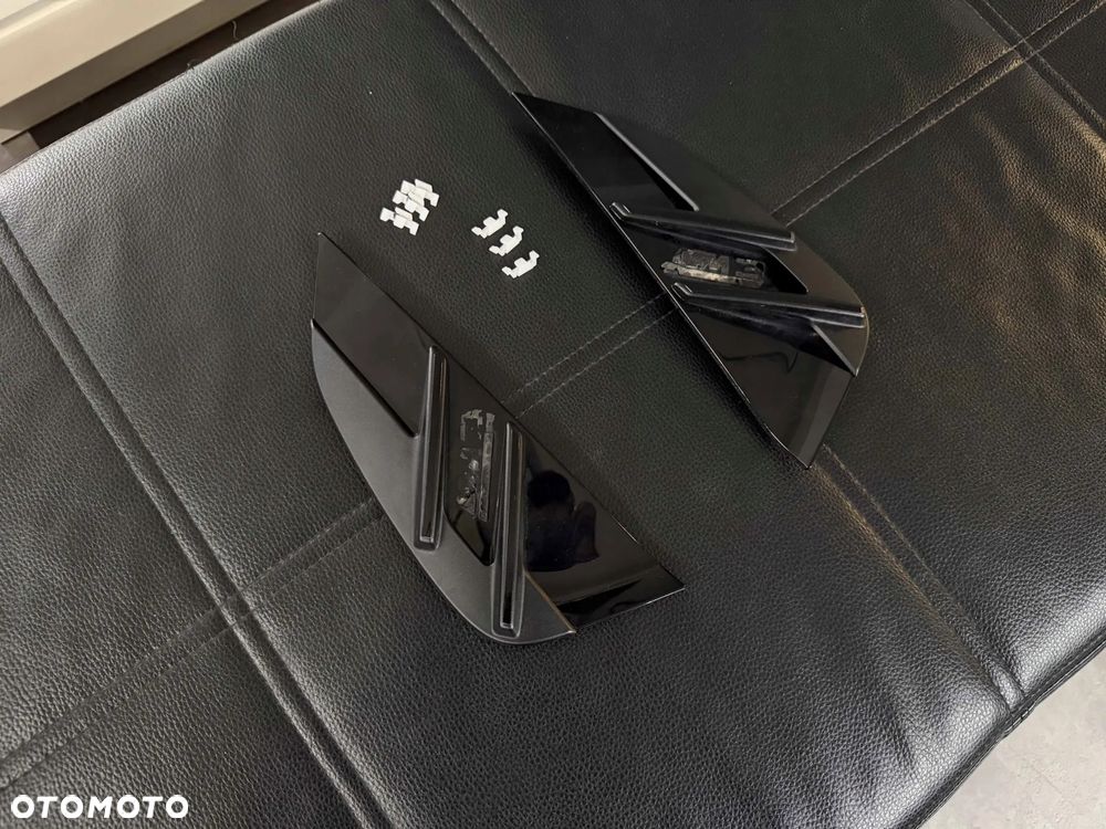 ORYGINALNE SKRZELA BOCZNE BMW M3 G80 / G81 (LEWE + PRAWE) 8074920 8076996 - 2