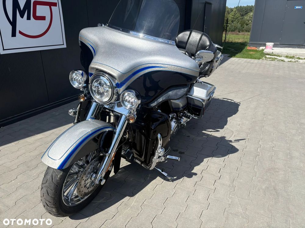 Harley-Davidson Touring Electra Glide - 4