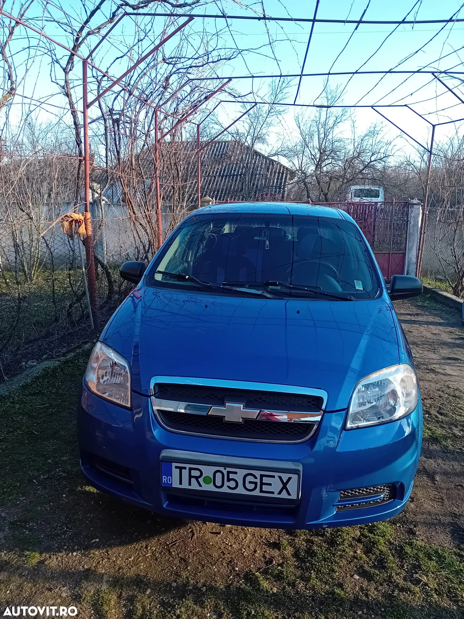 Chevrolet Aveo - 4
