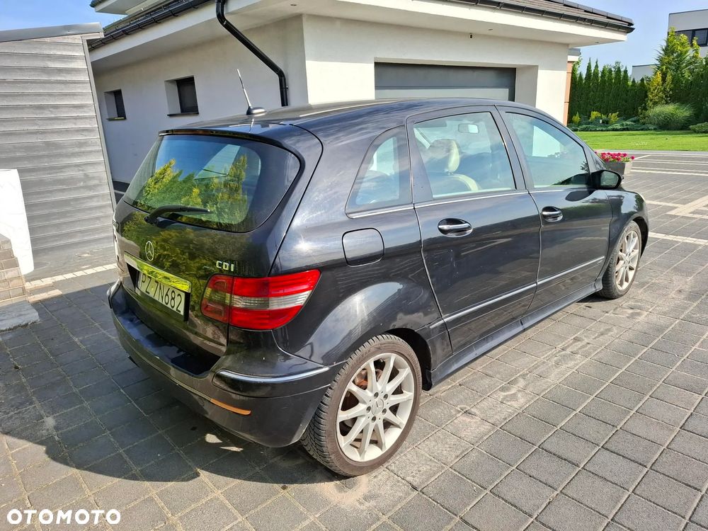 Mercedes-Benz Klasa B 200 CDI - 10